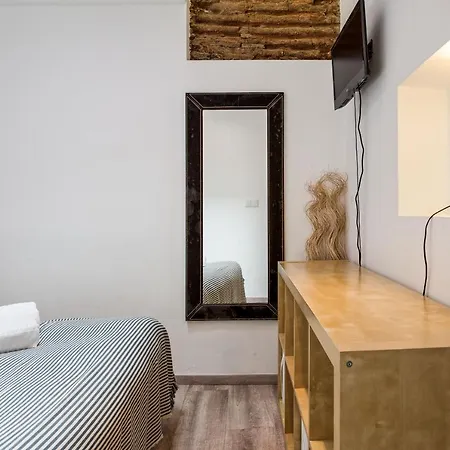 Апартаменти Charming Flat In Lisbon's Center! *